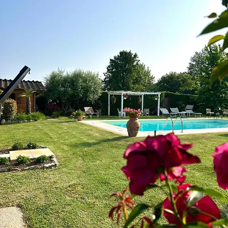 Rustico Del Chiasso - With Private Pool Near Вилла Лукка